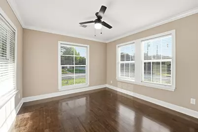 1008 Lawndale Avenue, Brenham, TX 77833 - Photo 17
