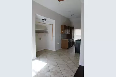 6712 Fulton Street, Houston, TX 77022 - Photo 11
