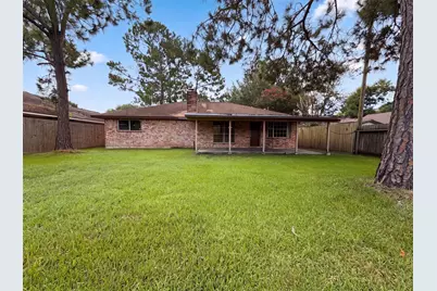 8 Sunnybrook Street, Angleton, TX 77515 - Photo 5