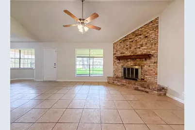 8 Sunnybrook Street, Angleton, TX 77515 - Photo 3