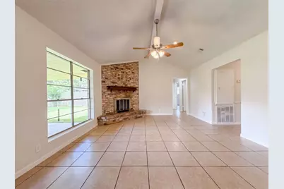 8 Sunnybrook Street, Angleton, TX 77515 - Photo 7