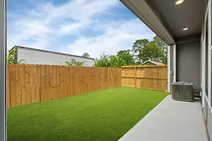 5815 Highland Sun Ln, Houston, TX 77091 - Photo 37