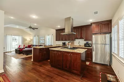 4824 Crockett Boulevard, Galveston, TX 77551 - Photo 5