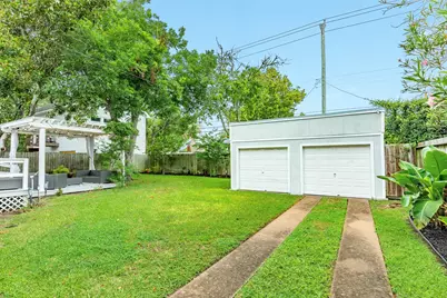 4824 Crockett Boulevard, Galveston, TX 77551 - Photo 3