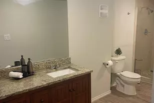 2010 Caplin St, Houston, TX 77026 - Photo 13