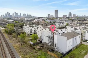 4608 Nett St, Houston, TX 77007 - Photo 9