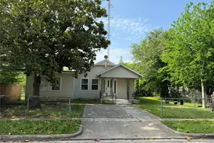 509 Stimpson St, Baytown, TX 77520 - Photo 1