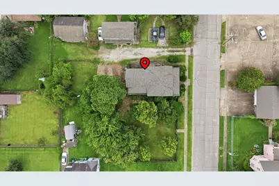 605 3rd Street, Orange, TX 77630 - Photo 5