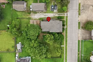 605 3rd St, Orange, TX 77630 - Photo 5