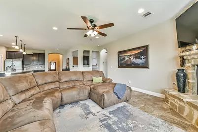 3724 Emerald Falls Lane, Pearland, TX 77581 - Photo 7