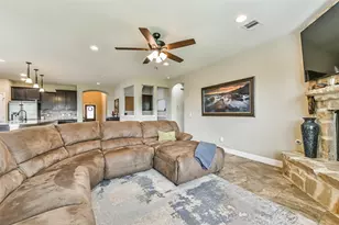 3724 Emerald Falls Ln, Pearland, TX 77581 - Photo 7