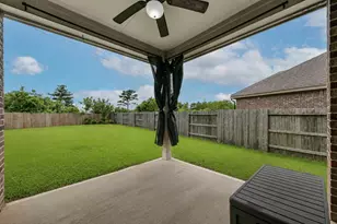 3724 Emerald Falls Ln, Pearland, TX 77581 - Photo 19