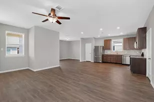 4702 Los Pines Way, Bryan, TX 77807 - Photo 7