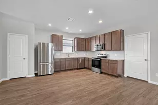 4702 Los Pines Way, Bryan, TX 77807 - Photo 5