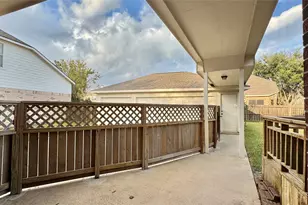 14902 Rock Mill Ln, Sugar Land, TX 77498 - Photo 39