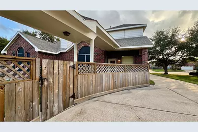 14902 Rock Mill Lane, Sugar Land, TX 77498 - Photo 7