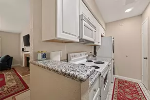 2120 Wilcrest Dr, Houston, TX 77042 - Photo 11