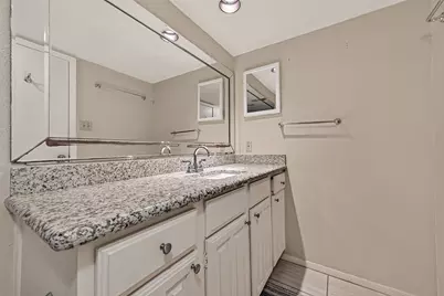 2120 Wilcrest Drive #220, Houston, TX 77042 - Photo 21