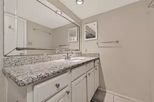 2120 Wilcrest Dr, Houston, TX 77042 - Photo 21