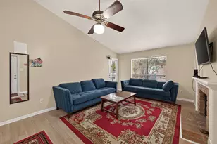 2120 Wilcrest Dr, Houston, TX 77042 - Photo 7