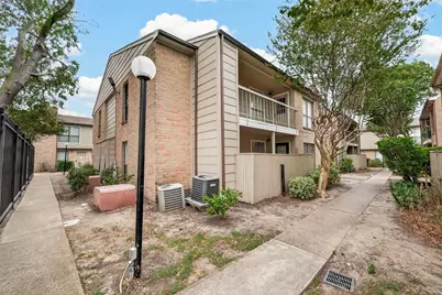2120 Wilcrest Drive #220, Houston, TX 77042 - Photo 27