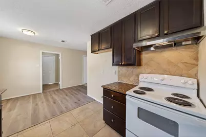 4538 Burkegate Drive, Spring, TX 77373 - Photo 9