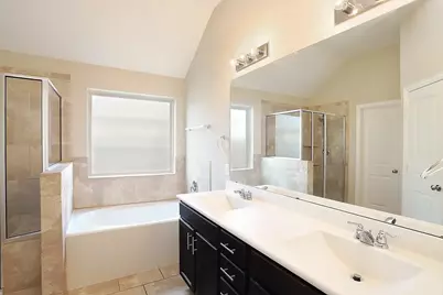 3114 Sherbrooke Canyon Lane, Houston, TX 77047 - Photo 13