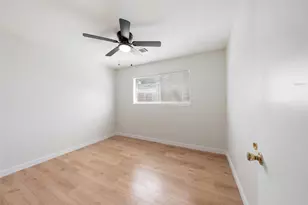 209 Pine Oak Dr, Highlands, TX 77562 - Photo 21
