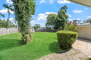 209 Pine Oak Dr, Highlands, TX 77562 - Photo 29