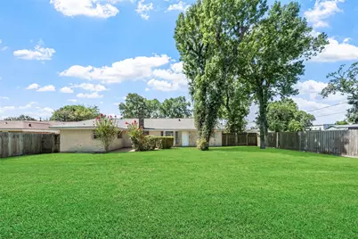 209 Pine Oak Drive, Highlands, TX 77562 - Photo 31