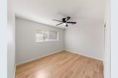 209 Pine Oak Drive, Highlands, TX 77562 - Photo 21