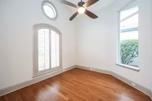 2702 Tudor Manor, Houston, TX 77082 - Photo 3