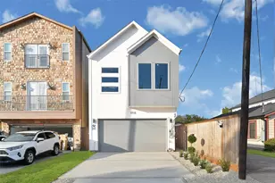 111 E 33rd St, Houston, TX 77018 - Photo 1