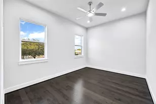 111 E 33rd St, Houston, TX 77018 - Photo 27