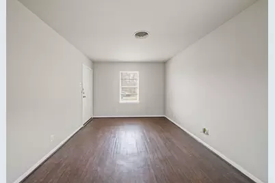5639 Tiffany Drive, Houston, TX 77085 - Photo 3