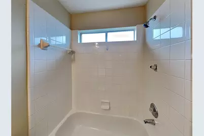 4919 Chase Wick Drive, Bacliff, TX 77518 - Photo 17