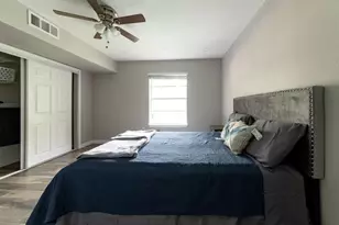 8299 Kingsbrook Rd, Houston, TX 77024 - Photo 11