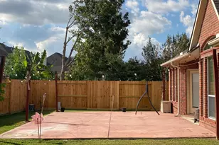 5219 Emerald Trace Ct, Sugar Land, TX 77479 - Photo 33