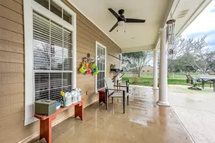 4127 Country Trails St, Alvin, TX 77511 - Photo 37