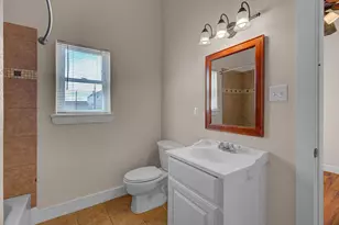 1017 11th St, Galveston, TX 77550 - Photo 13