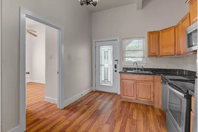 1017 11th Street #3, Galveston, TX 77550 - Photo 9