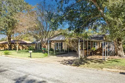 143 Machemehl Drive, Bellville, TX 77418 - Photo 1