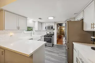 143 Machemehl Dr, Bellville, TX 77418 - Photo 7