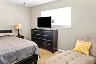 214 Yaupon Dr, Baytown, TX 77520 - Photo 11