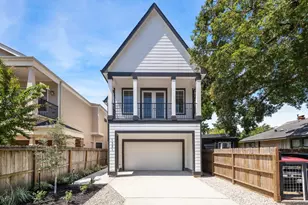 1321 Alexander St, Houston, TX 77008 - Photo 3