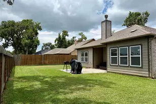 315 Woodhaven Dr, West Columbia, TX 77486 - Photo 27