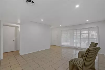 2727 Briarhurst Drive #2, Houston, TX 77057 - Photo 7