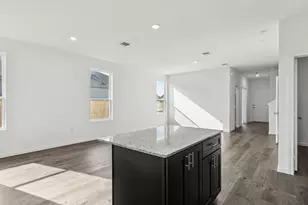 311 Ruby Frd Dr, Baytown, TX 77523 - Photo 11