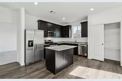 311 Ruby Ford Drive, Baytown, TX 77523 - Photo 9