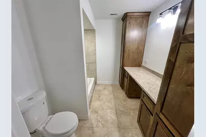 5 Colony Drive, Angleton, TX 77515 - Photo 11